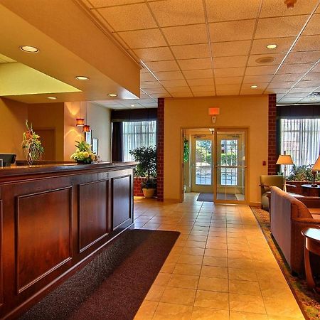 Quality Inn & Suites Mansfield Buitenkant foto