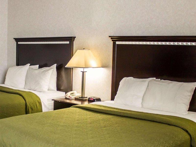 Quality Inn & Suites Mansfield Buitenkant foto