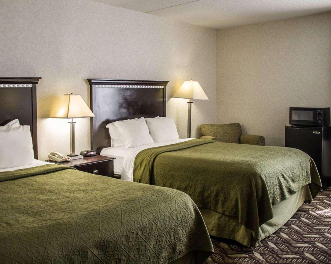 Quality Inn & Suites Mansfield Buitenkant foto