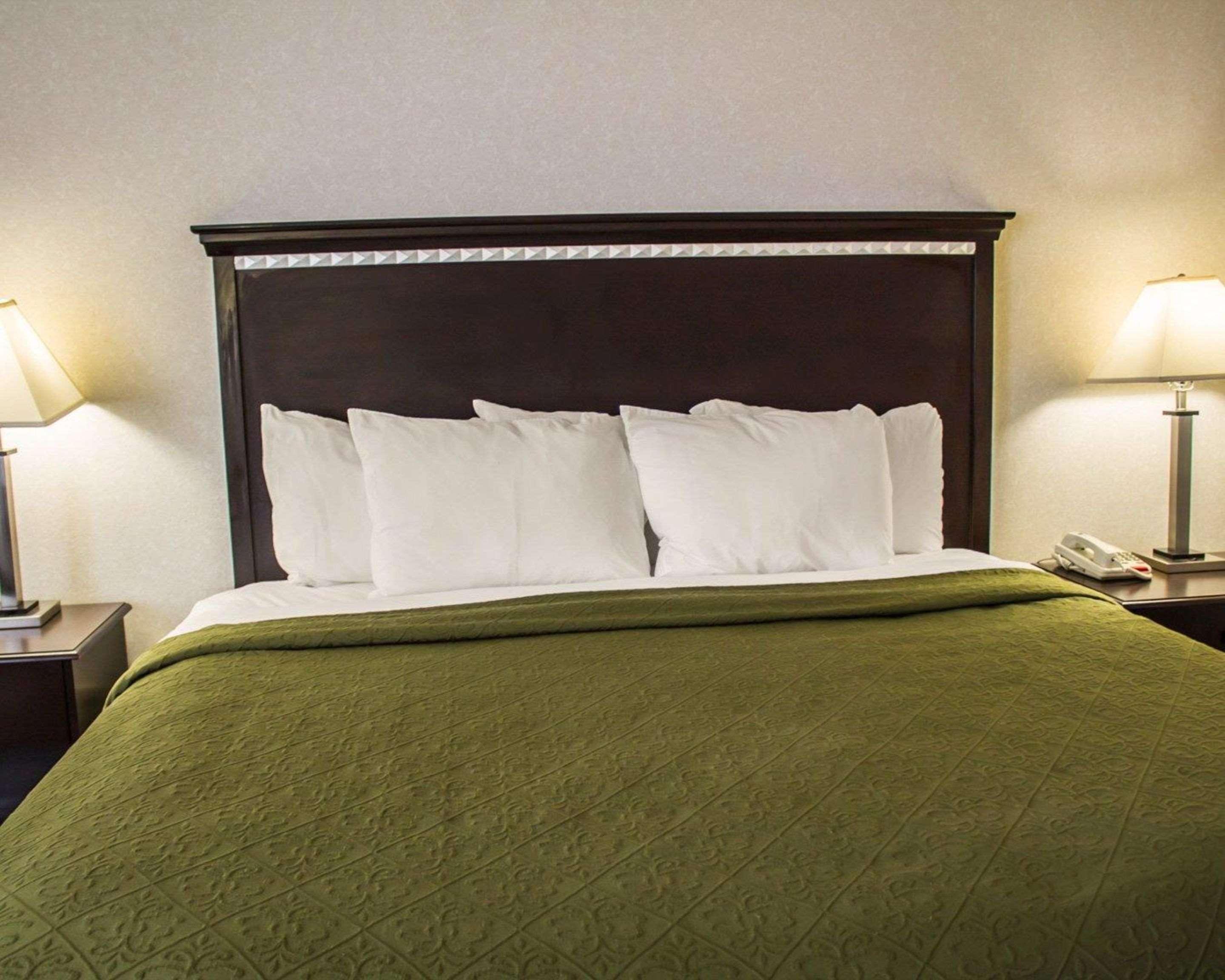 Quality Inn & Suites Mansfield Buitenkant foto