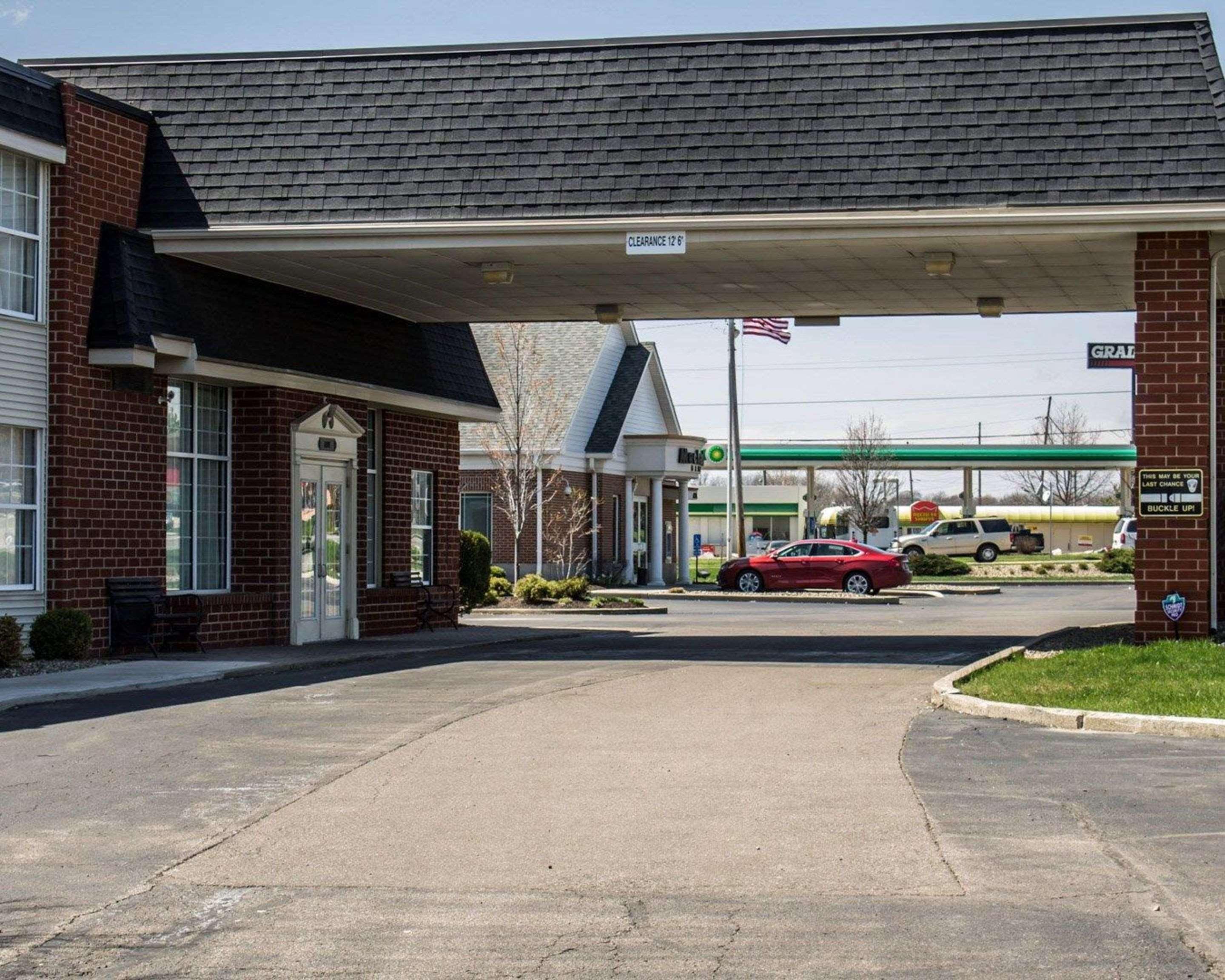 Quality Inn & Suites Mansfield Buitenkant foto