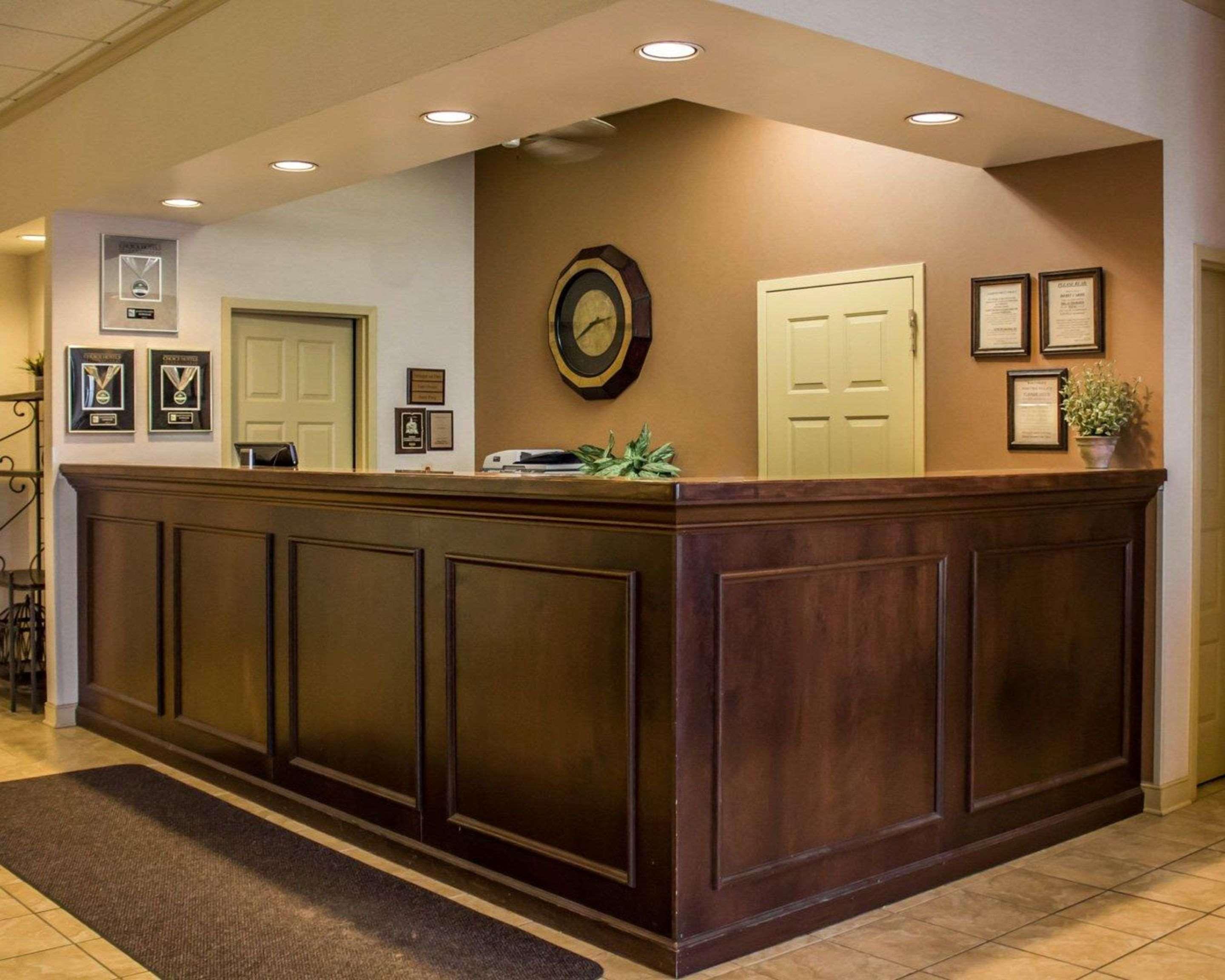 Quality Inn & Suites Mansfield Buitenkant foto