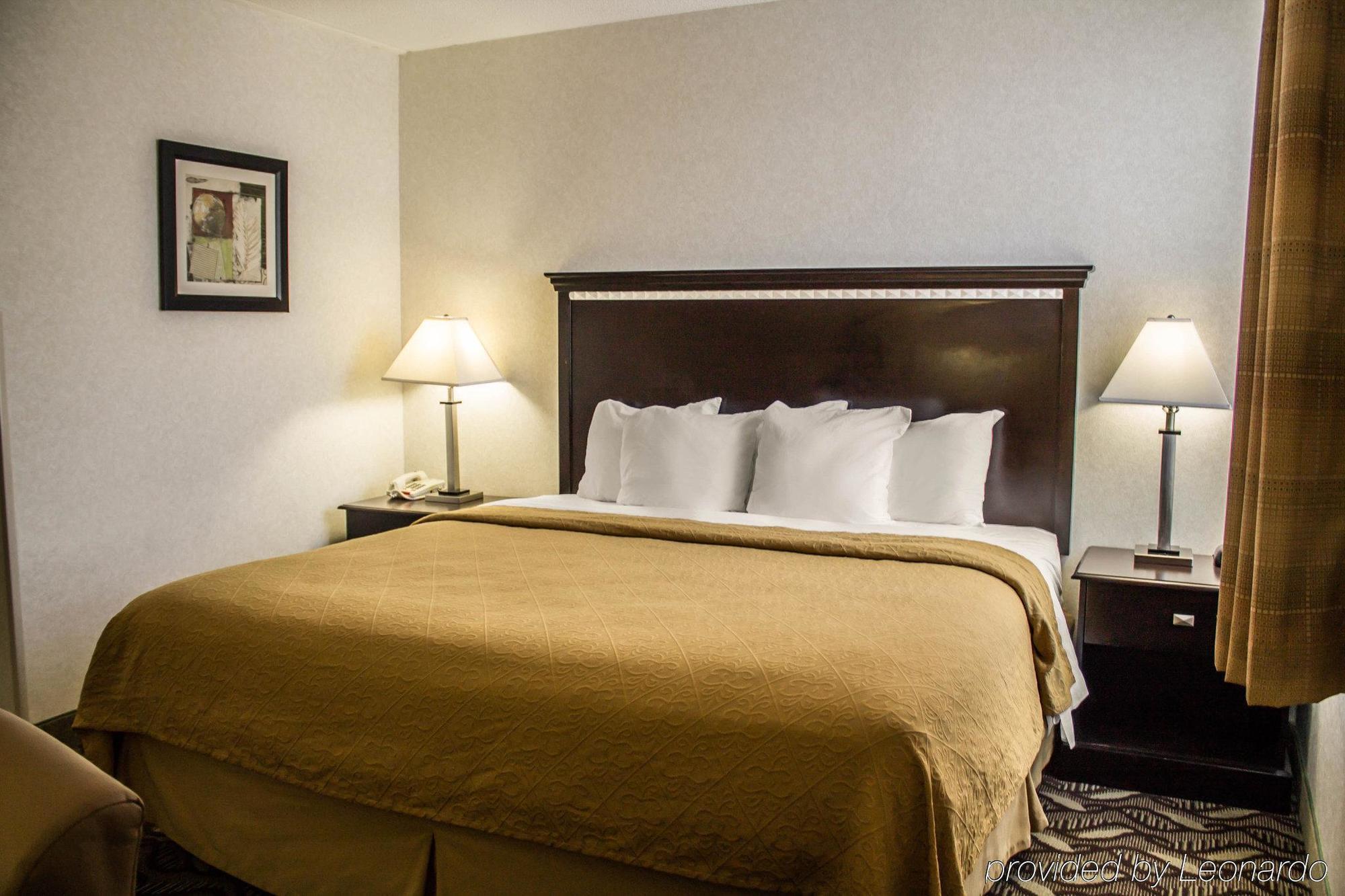 Quality Inn & Suites Mansfield Buitenkant foto