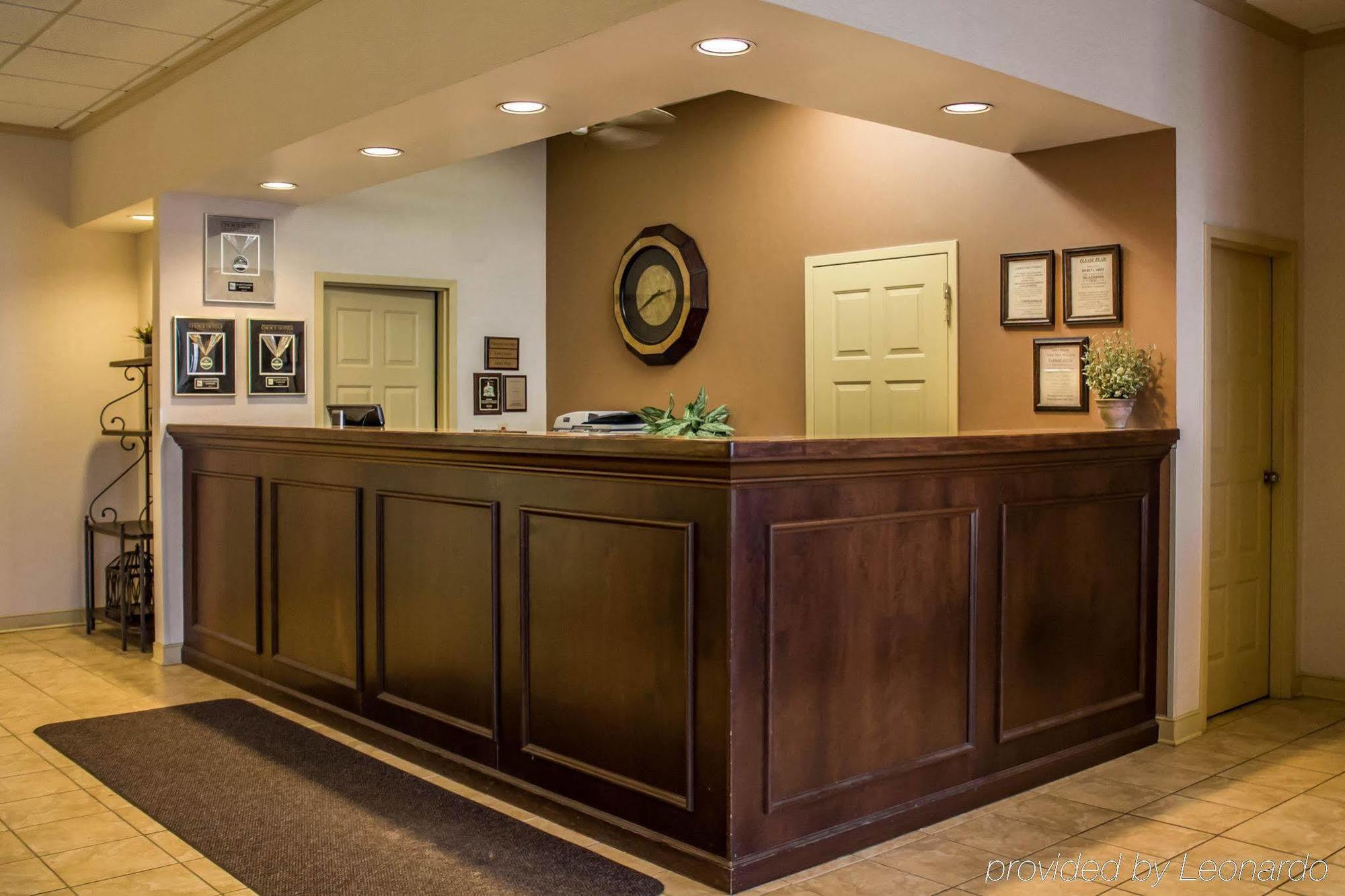 Quality Inn & Suites Mansfield Buitenkant foto