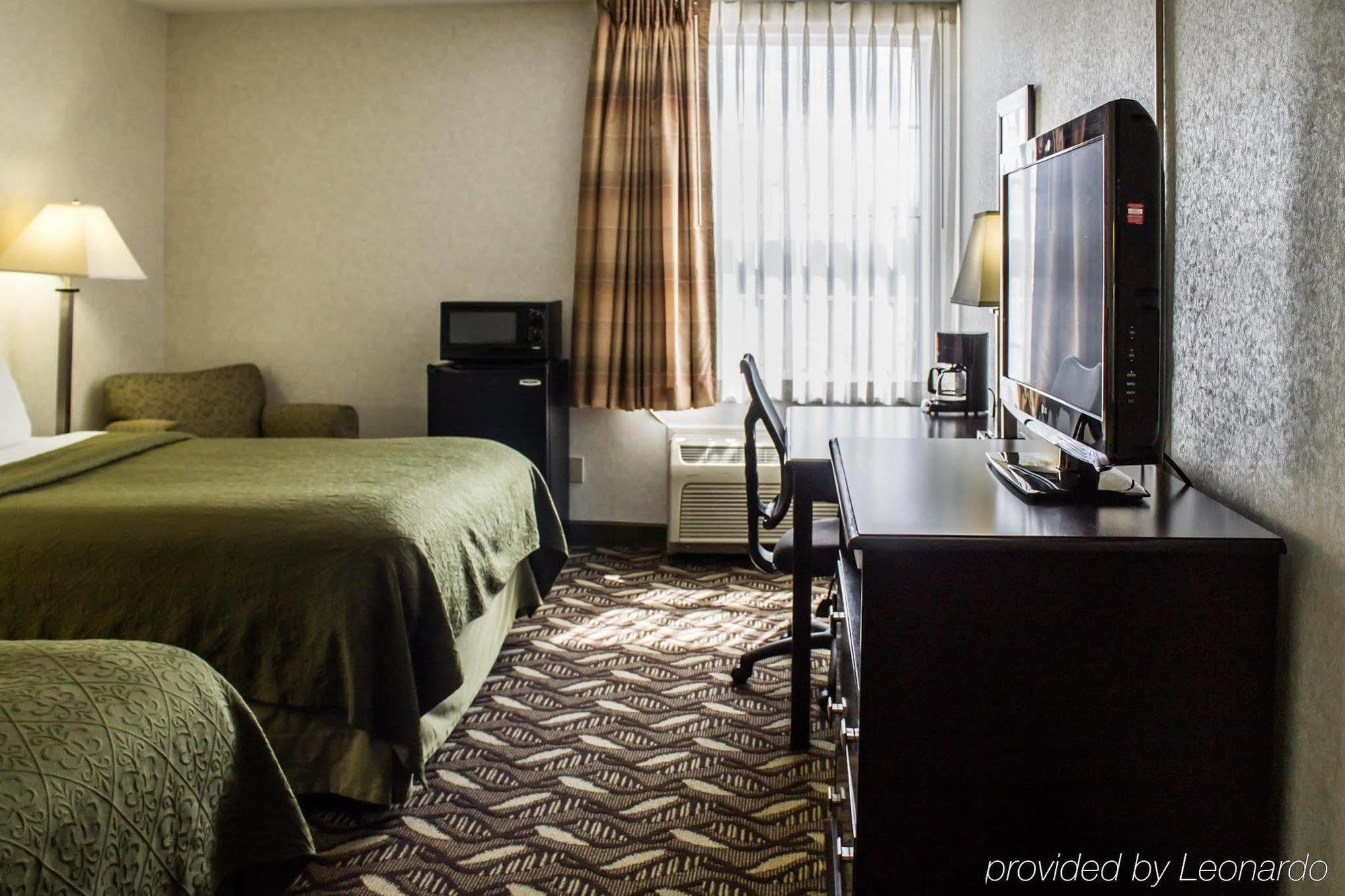 Quality Inn & Suites Mansfield Buitenkant foto